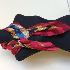Elaine Gold Vintage Scarf Beautiful Colors‎